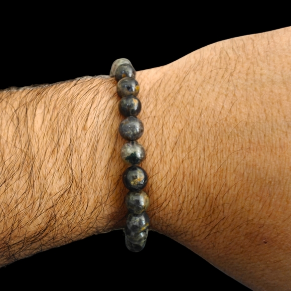 Lolite Bracelet Natural Stones 8mm Stretches Unisex Healing Bracelet - Picture 4 of 6